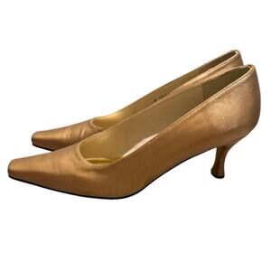 NWOT Stuart Weitzman Gold Pointed Square Toe Kitten Heels, size 9.5